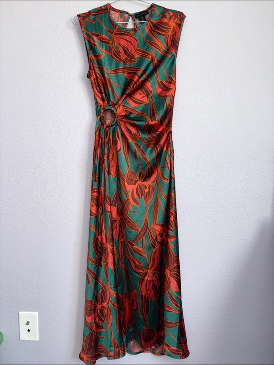 House of Harlow 1960 Dresses & Skirts - House of Harlow 1960 Satin Floral Dress